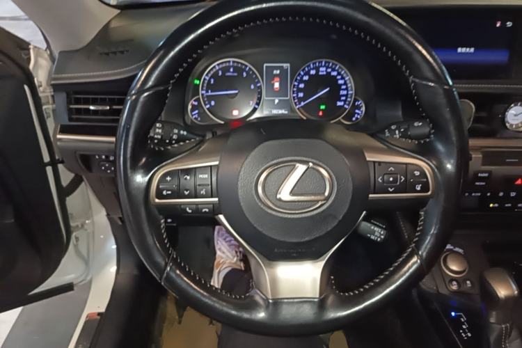 Used Lexus ES 2015 200 Elite Edition Steering Wheel