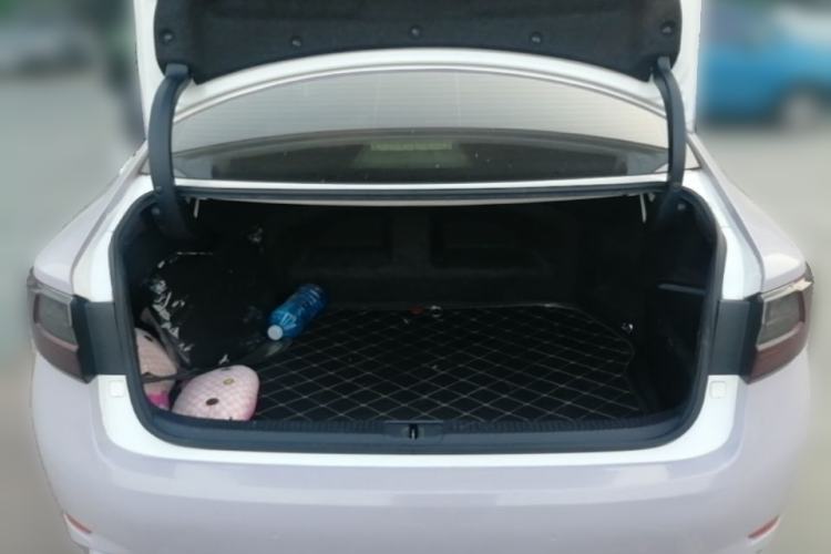 Used Lexus ES 2015 300h Comfort Edition Trunk