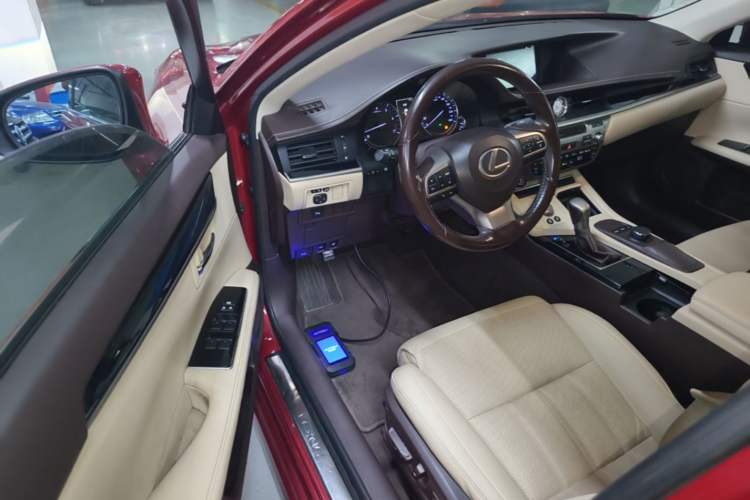 Used Lexus ES 2015 200 Elite Edition Driver Seat