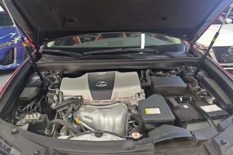 Used Lexus ES 2015 200 Comfort Edition Engine Bay