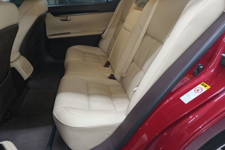 Used Lexus ES 2015 200 Elite Edition Left Rear Seat