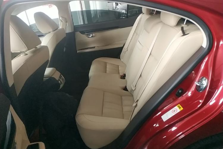 Used Lexus ES 2015 200 Elite Edition Left Rear Seat