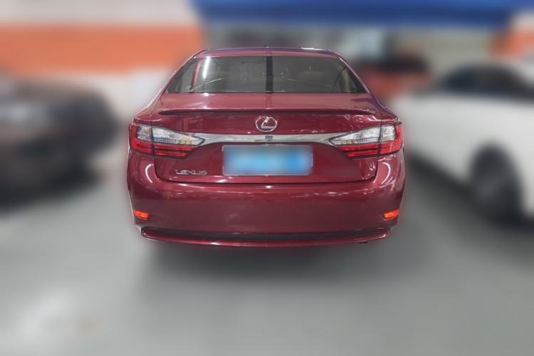Used Lexus ES 2015 200 Elite Edition Rear