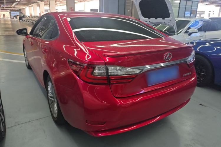 Used Lexus ES 2015 200 Comfort Edition Rear Left 45 Deg