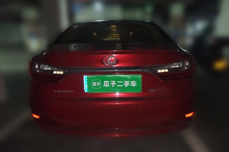 Used Lexus ES 2015 200 Elite Edition Rear