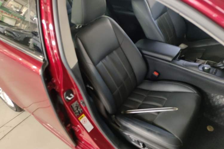 Used Lexus ES 2015 200 Elite Edition Right Front Seat