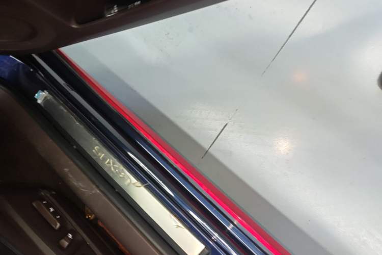 Used Lexus ES 2015 200 Comfort Edition Right Side Sill