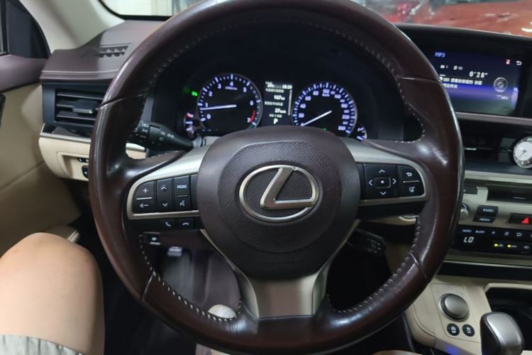 Used Lexus ES 2015 200 Elite Edition Steering Wheel