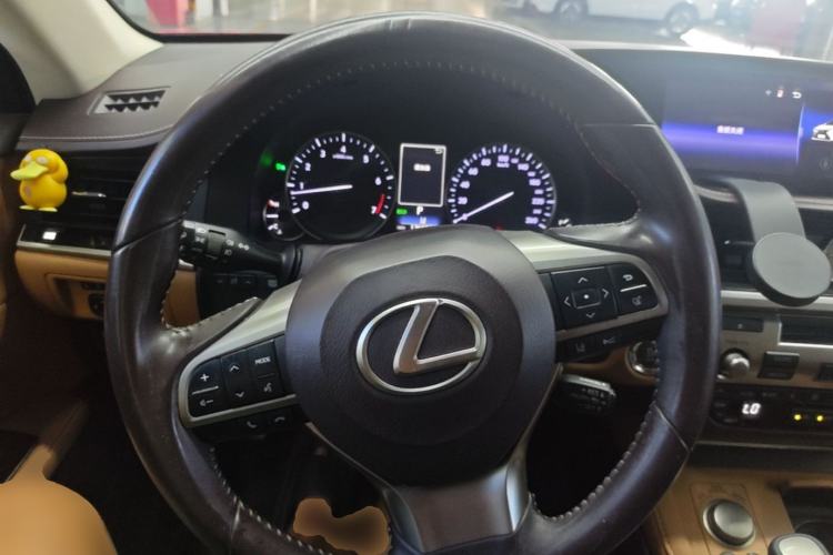 Used Lexus ES 2015 200 Comfort Edition Steering Wheel