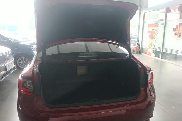 Used Lexus ES 2015 200 Elite Edition Trunk