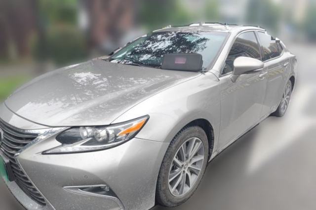 Used Lexus ES 2015 300h Comfort Edition