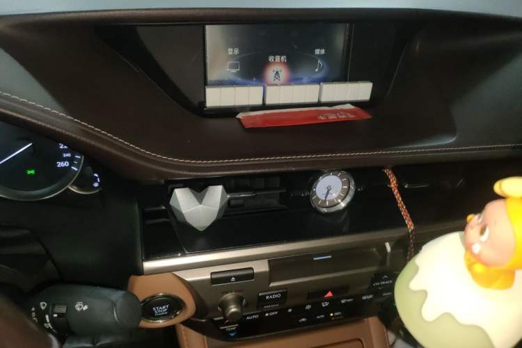 Used Lexus ES 2015 200 Elite Edition Audio And AC Panel