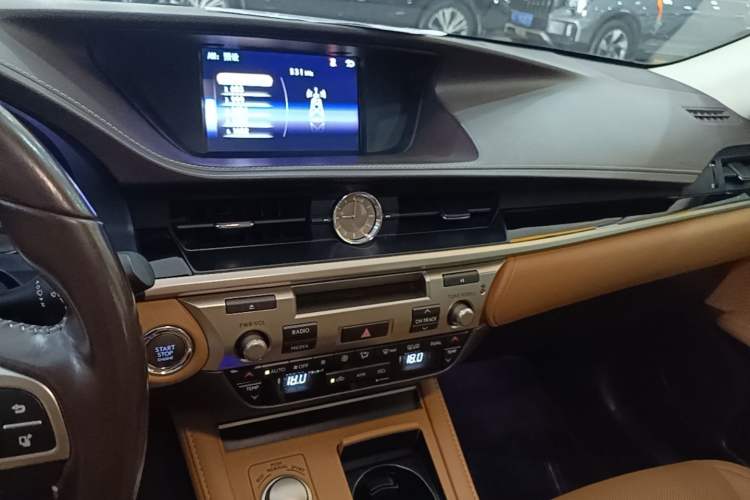Used Lexus ES 2015 200 Elite Edition Audio And AC Panel