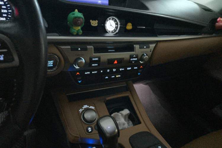 Used Lexus ES 2015 200 Elite Edition Audio And AC Panel