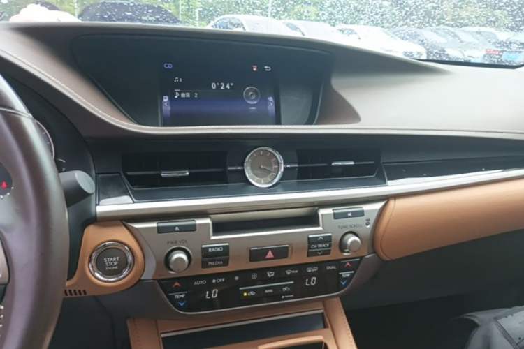Used Lexus ES 2015 200 Elite Edition Audio And AC Panel