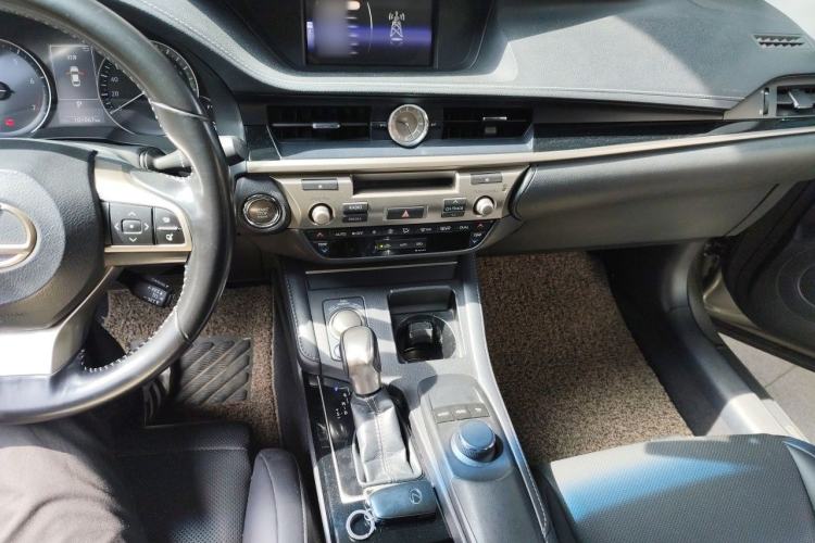 Used Lexus ES 2015 200 Elite Edition Audio And AC Panel