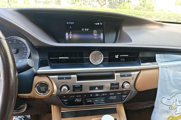 Used Lexus ES 2015 200 Elite Edition Audio And AC Panel