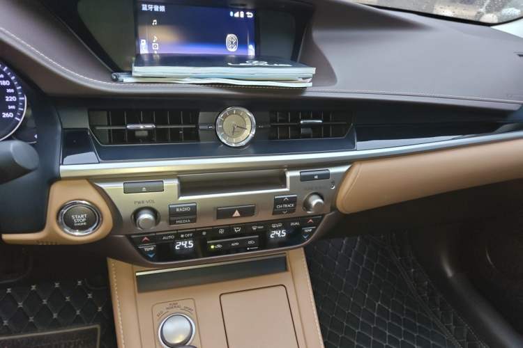 Used Lexus ES 2015 200 Elite Edition Audio And AC Panel