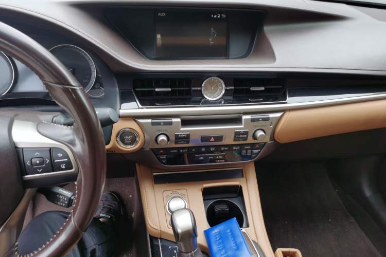 Used Lexus ES 2015 200 Elite Edition Audio And AC Panel