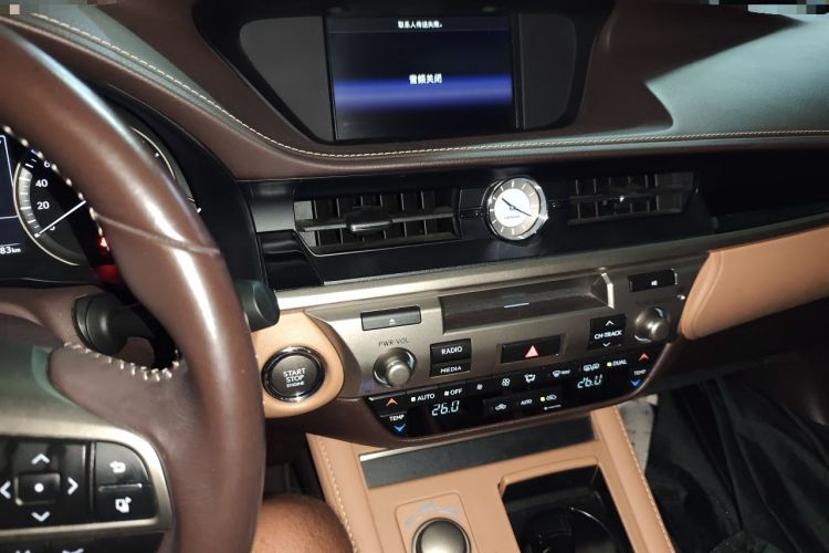 Used Lexus ES 2015 200 Comfort Edition Audio And AC Panel