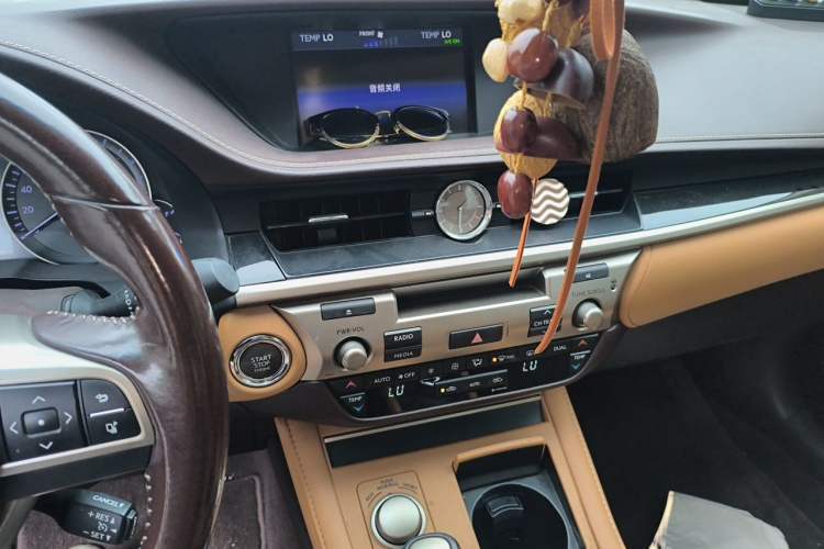 Used Lexus ES 2015 200 Elite Edition Audio And AC Panel