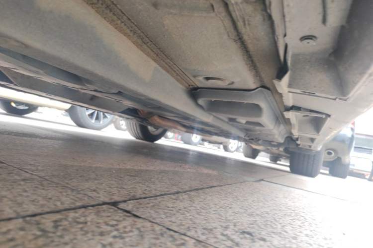 Used Lexus ES 2015 300h Comfort Edition Chassis Front Left