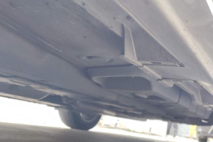 Used Lexus ES 2015 300h Comfort Edition Chassis Front Left