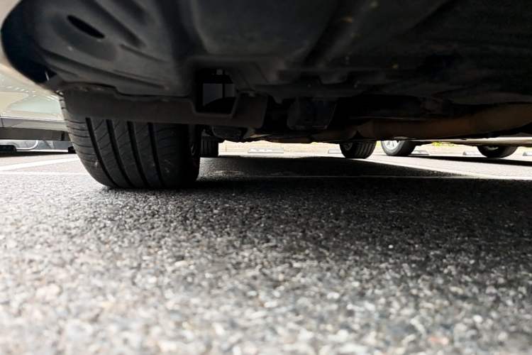 Used Lexus ES 2015 300h Comfort Edition Chassis Front Right