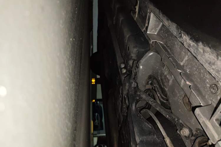 Used Lexus ES 2015 300h Comfort Edition Chassis Rear Left
