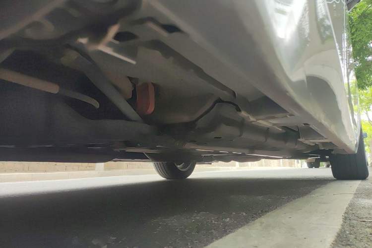Used Lexus ES 2015 300h Comfort Edition Chassis Rear Right