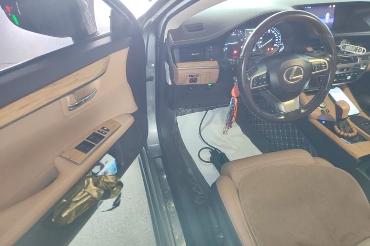 Used Lexus ES 2015 200 Elite Edition Driver Seat