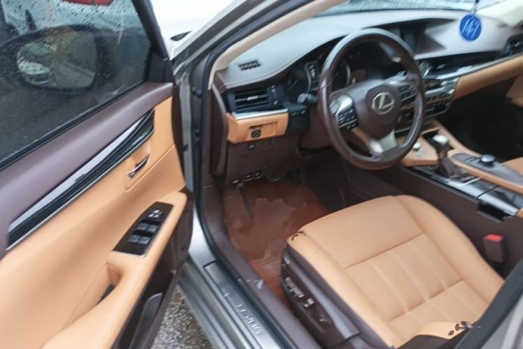 Used Lexus ES 2015 200 Elite Edition Driver Seat