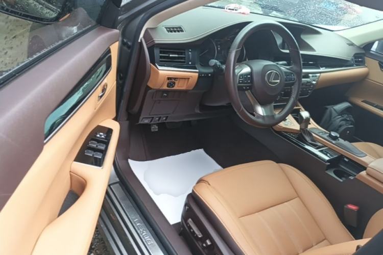 Used Lexus ES 2015 200 Elite Edition Driver Seat