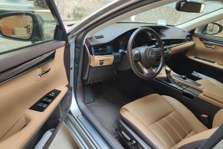 Used Lexus ES 2015 200 Elite Edition Driver Seat