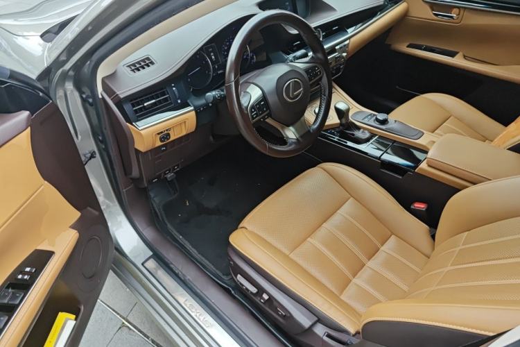 Used Lexus ES 2015 200 Elite Edition Driver Seat