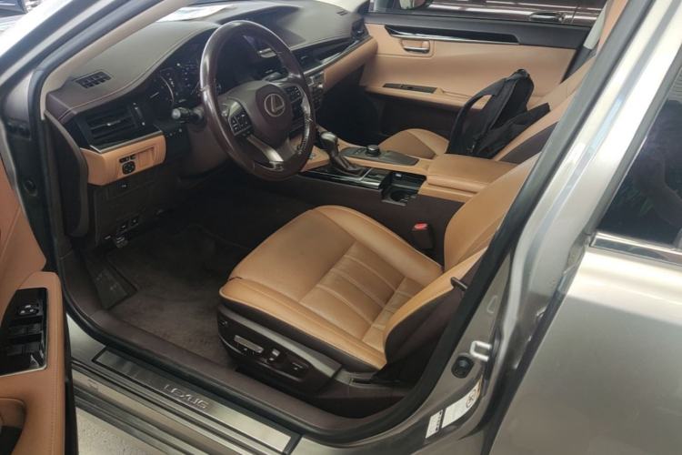 Used Lexus ES 2015 200 Elite Edition Driver Seat