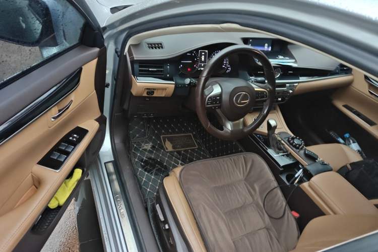 Used Lexus ES 2015 200 Elite Edition Driver Seat
