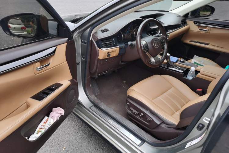 Used Lexus ES 2015 200 Elite Edition Driver Seat