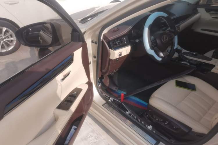 Used Lexus ES 2015 200 Elite Edition Driver Seat