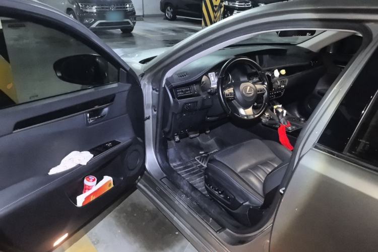 Used Lexus ES 2015 200 Elite Edition Driver Seat