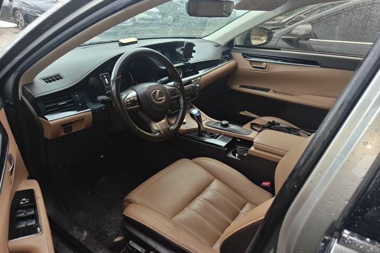 Used Lexus ES 2015 200 Elite Edition Driver Seat