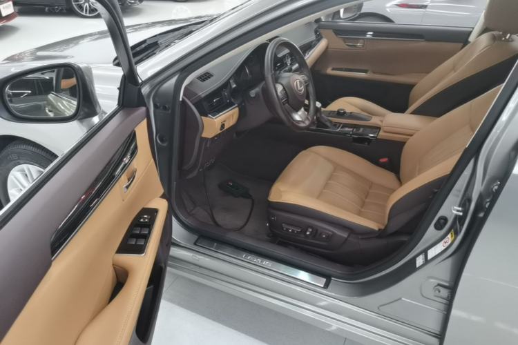 Used Lexus ES 2015 200 Elite Edition Driver Seat