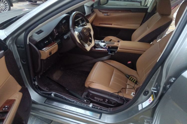 Used Lexus ES 2015 200 Elite Edition Driver Seat