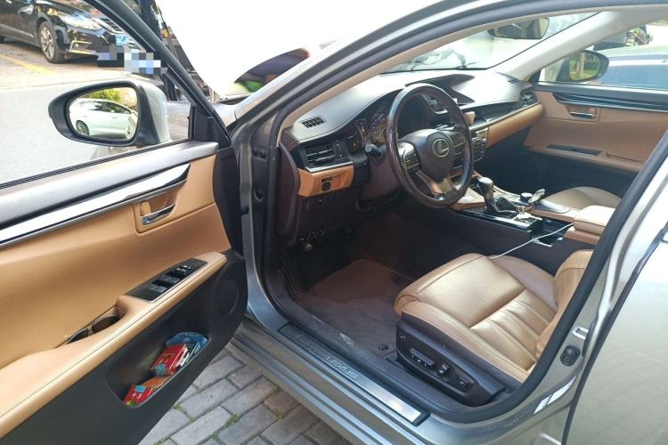 Used Lexus ES 2015 200 Elite Edition Driver Seat
