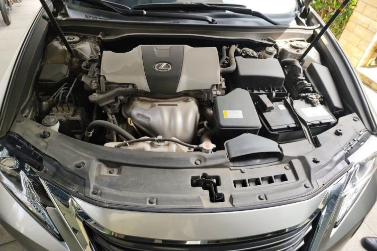 Used Lexus ES 2015 200 Elite Edition Engine Bay