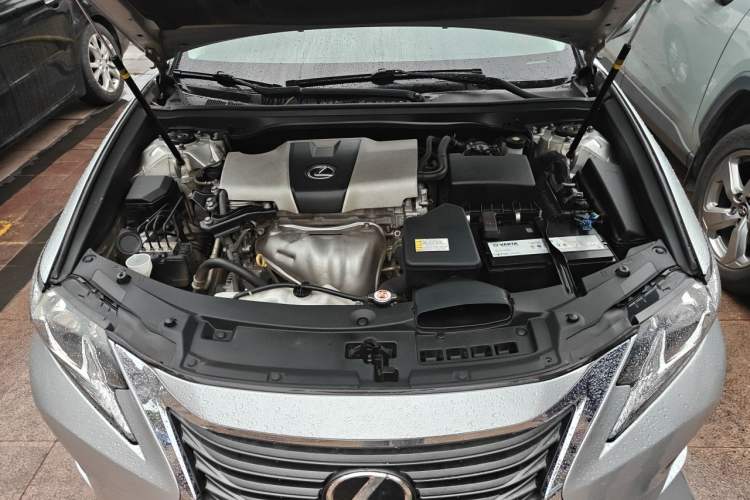 Used Lexus ES 2015 200 Elite Edition Engine Bay