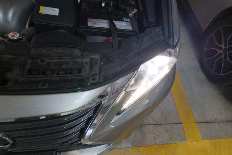 Used Lexus ES 2015 200 Elite Edition Engine Bay Left