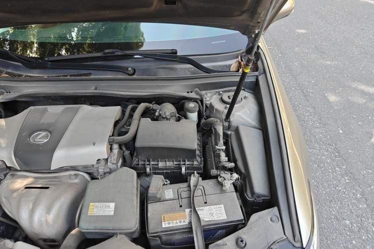 Used Lexus ES 2015 200 Comfort Edition Engine Bay Left