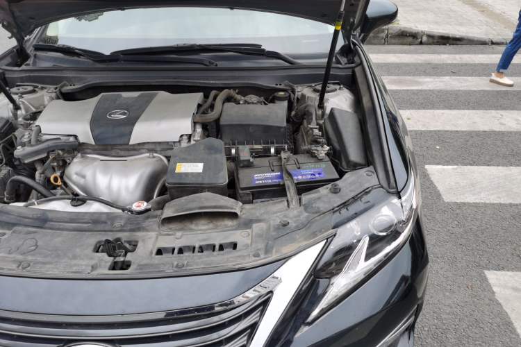 Used Lexus ES 2015 200 Elite Edition Engine Bay Left