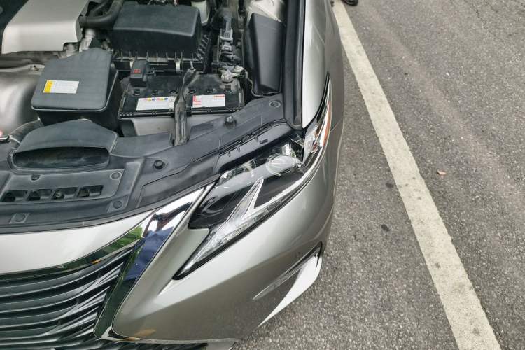Used Lexus ES 2015 200 Elite Edition Engine Bay Left